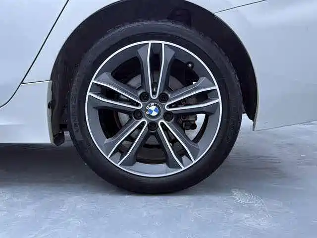 BMW 1 Series — миниатюра 12