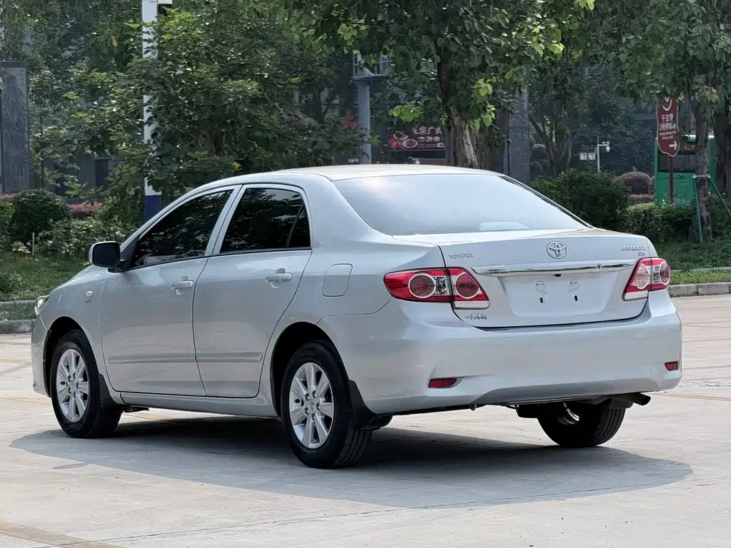 Toyota Corolla — миниатюра 6