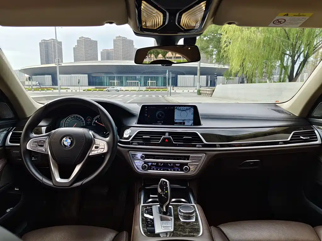 BMW 7 Series 7 2018 730Li Premium