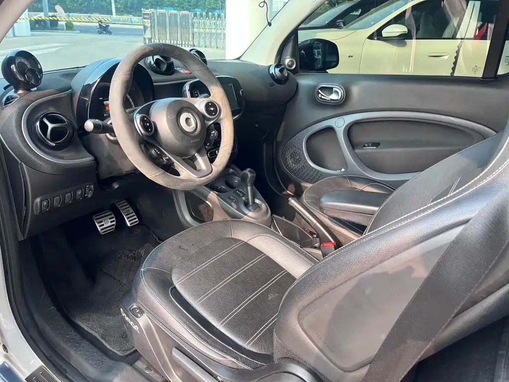 smart Smart Fortwo — миниатюра 6
