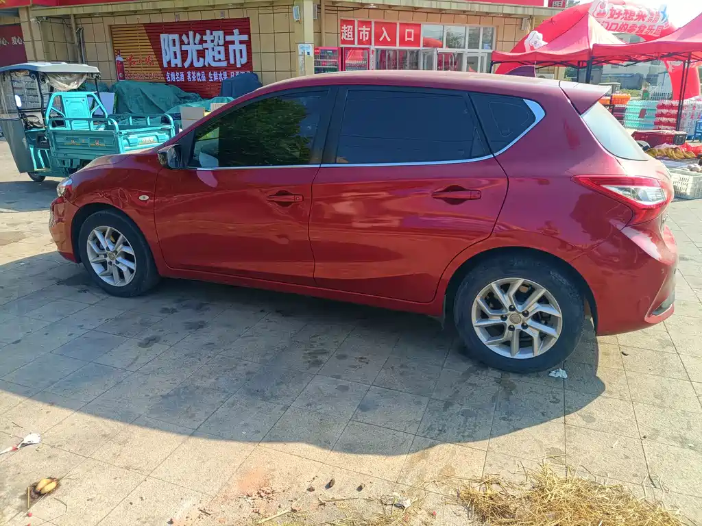 Nissan Tiida — миниатюра 5