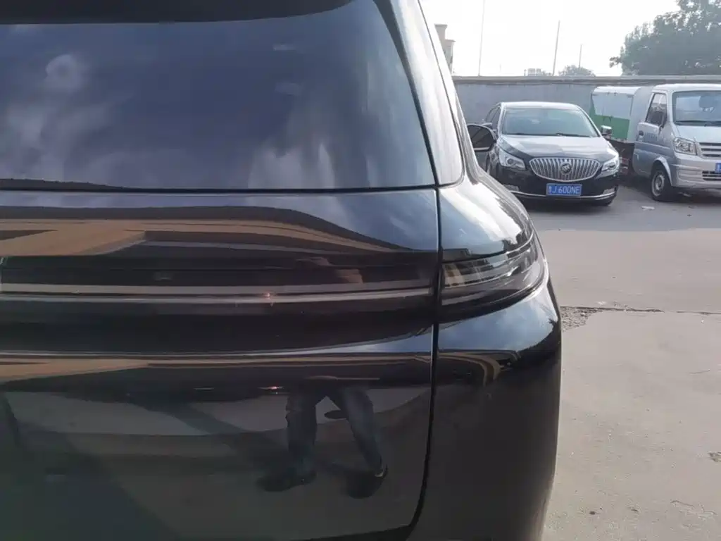 Li Auto Li L8 — миниатюра 8