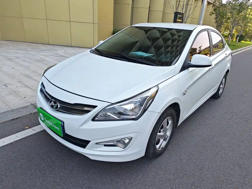 Hyundai Verna — миниатюра 2
