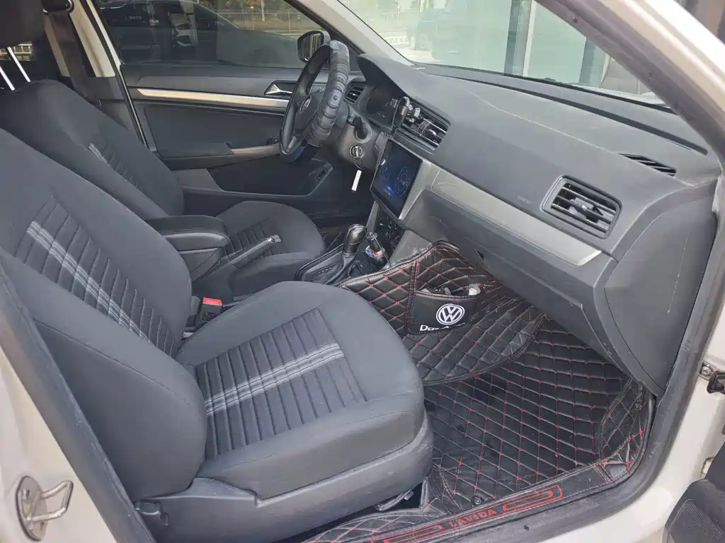 Volkswagen Lavida — миниатюра 14