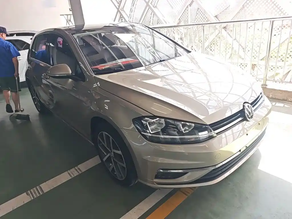 Volkswagen Golf — миниатюра 4