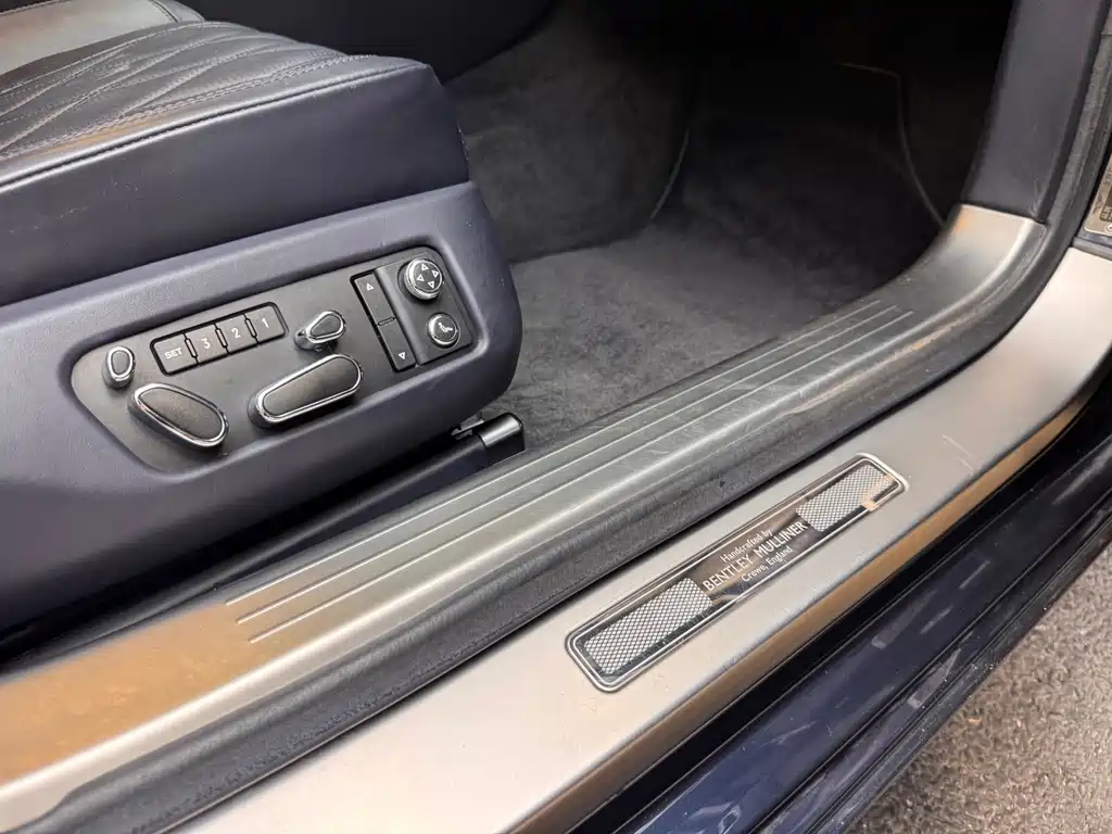 Bentley Flying Spur — миниатюра 16