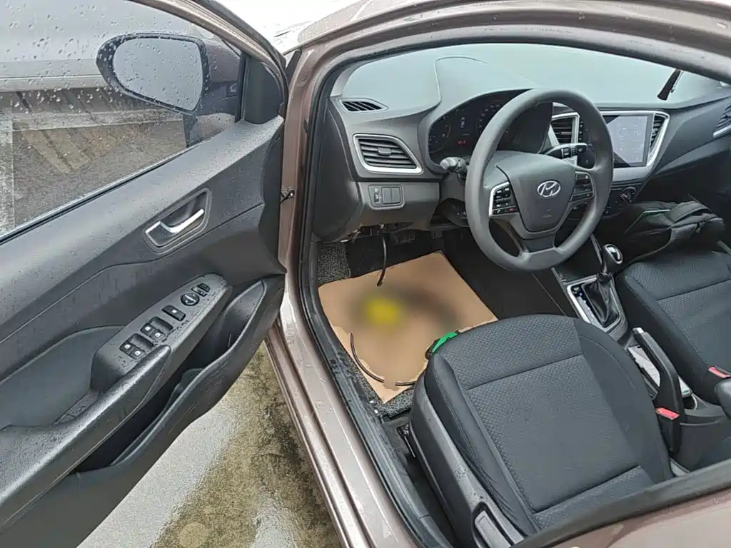 Hyundai Verna — миниатюра 16
