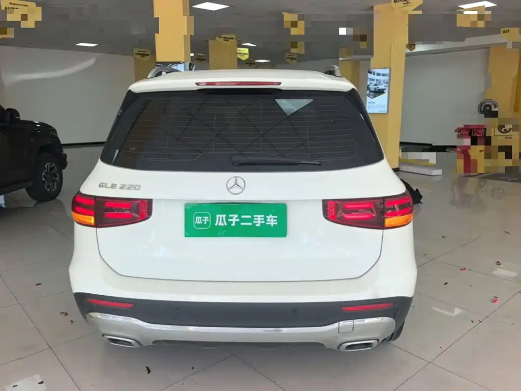 Mercedes-Benz GLB — миниатюра 6