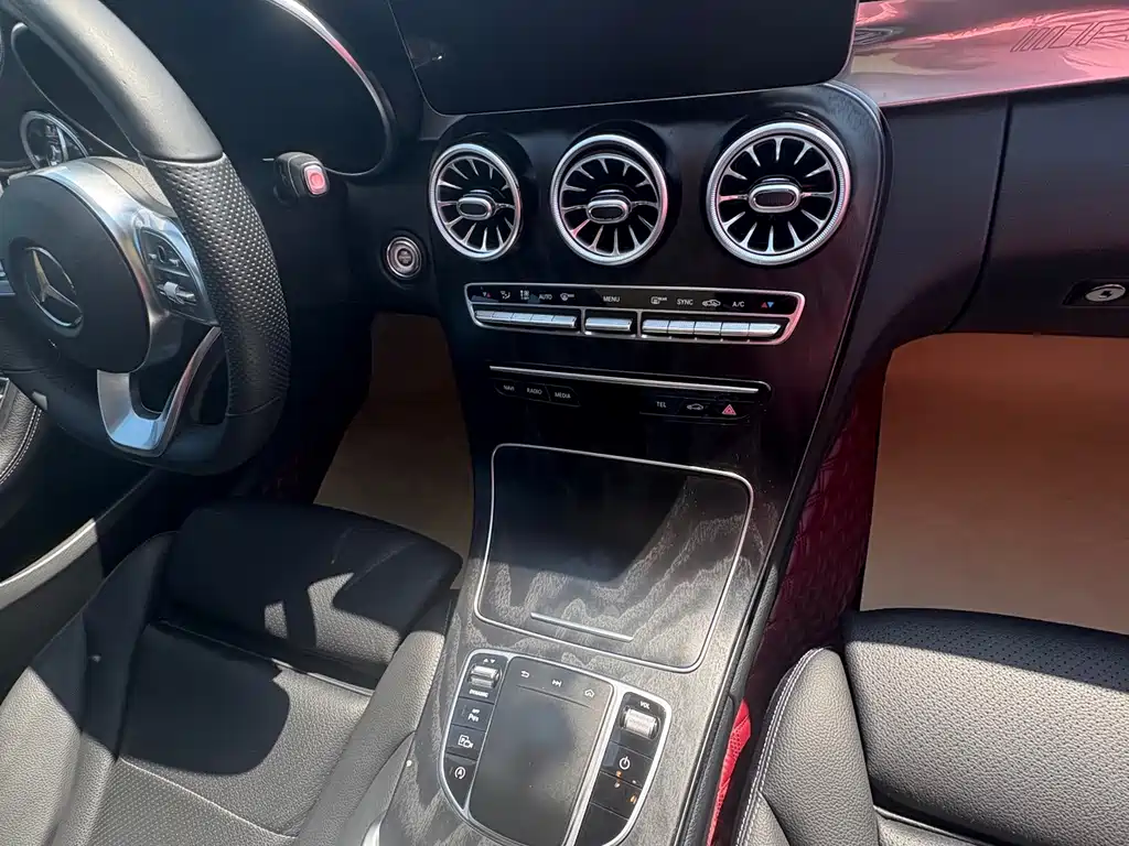 Mercedes-Benz C-Class — миниатюра 7