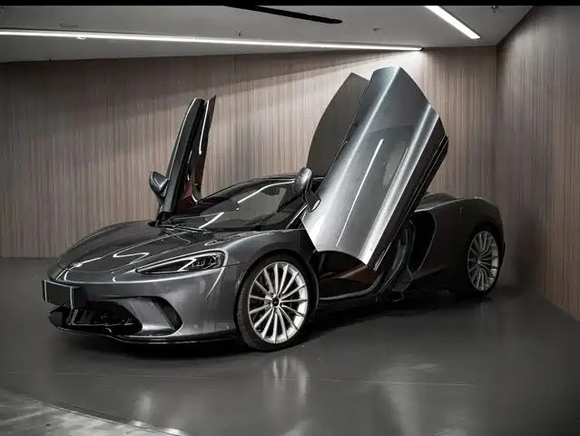 MCLAREN GT 2023