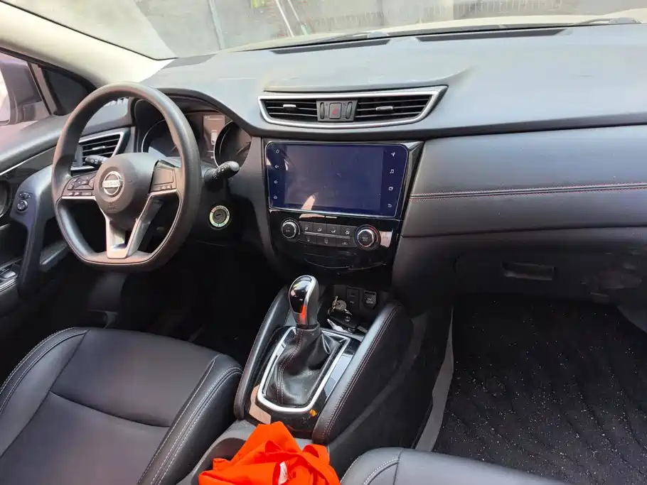 Nissan Qashqai — миниатюра 12