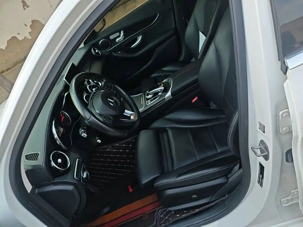 Mercedes-Benz C-Class — миниатюра 15