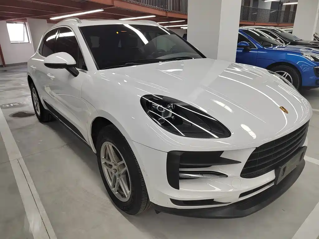 Porsche Macan — миниатюра 3