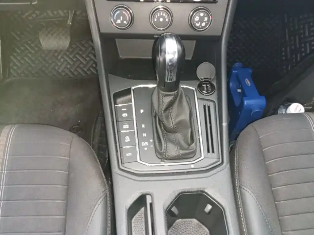 Volkswagen Lavida — миниатюра 14