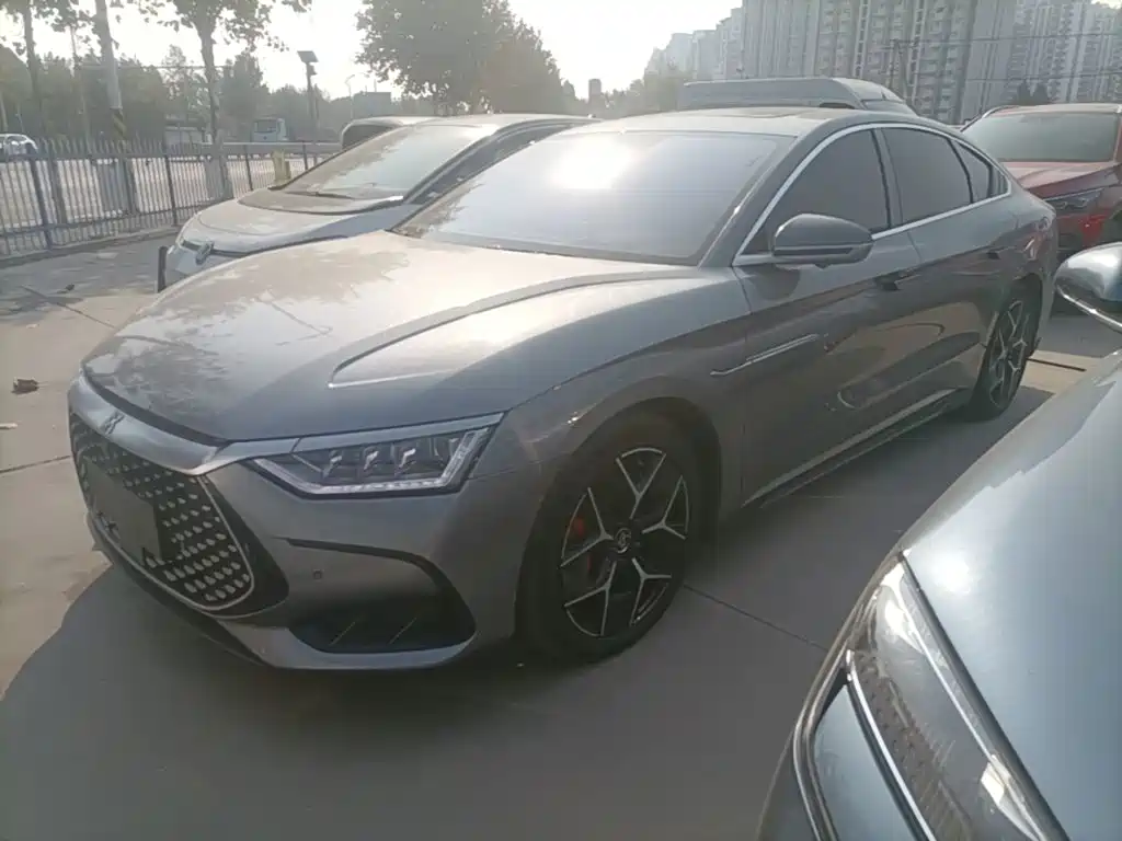 BYD Han — миниатюра 2