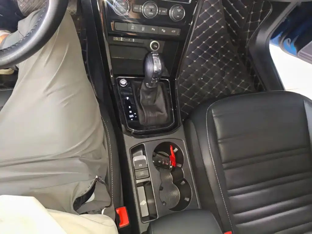 Volkswagen Touran — миниатюра 14