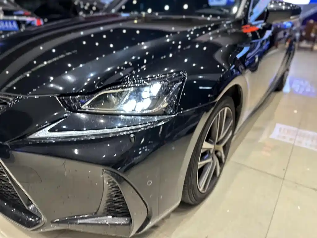 Lexus IS 2017 300 F SPORT