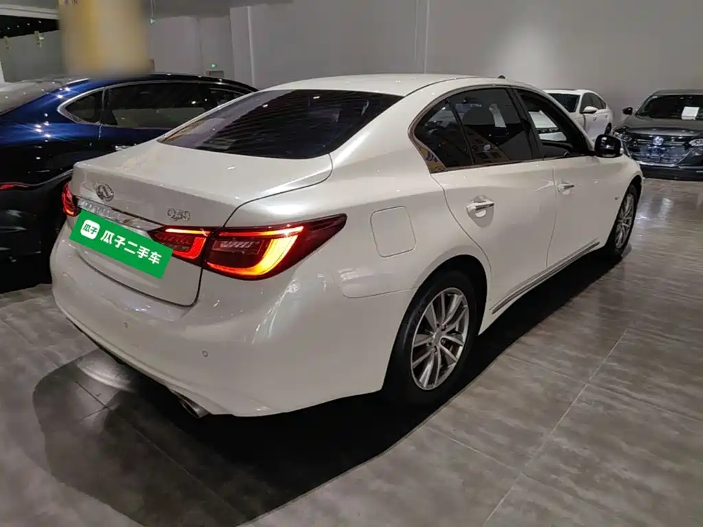 Infiniti Q50L — миниатюра 7