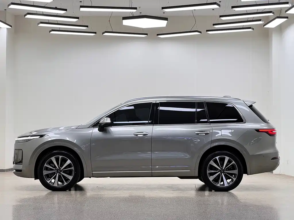 Li Auto Li ONE — миниатюра 4