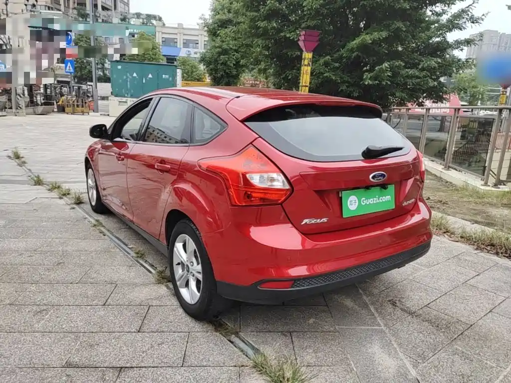 Ford Focus — миниатюра 5