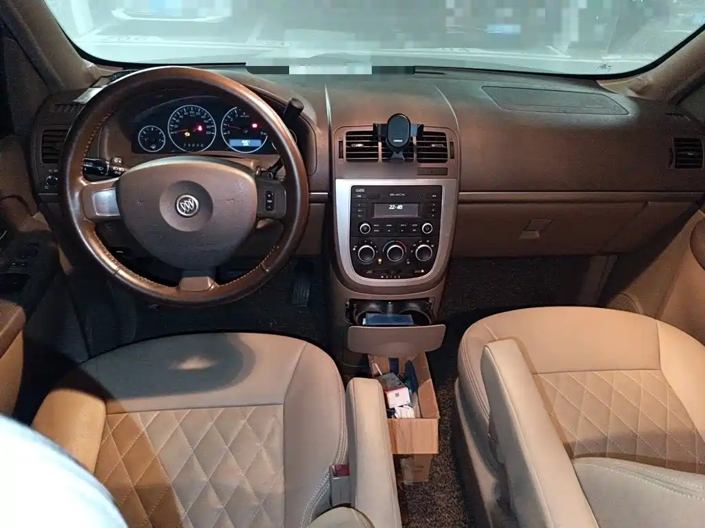 Buick GL8 — миниатюра 13