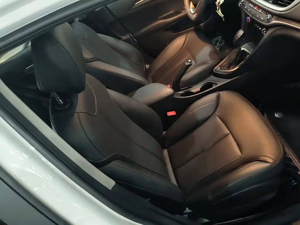 Buick Excelle — миниатюра 25