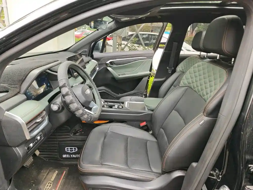 Geely Haoyue L — миниатюра 3