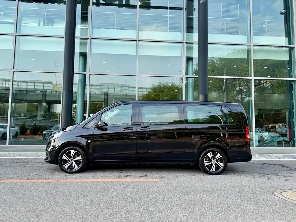 Mercedes-Benz Vito — миниатюра 7