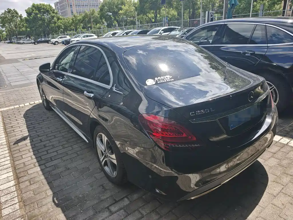 Mercedes-Benz C-Class — миниатюра 3