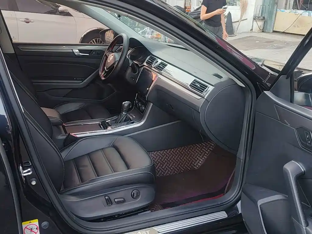 Volkswagen Passat — миниатюра 6