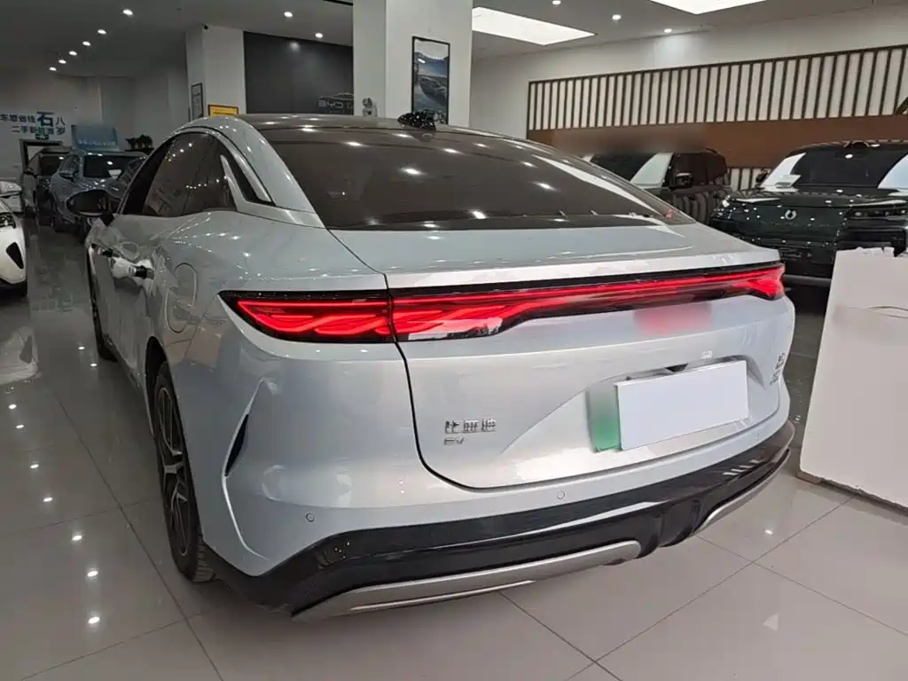BYD Han L — миниатюра 5