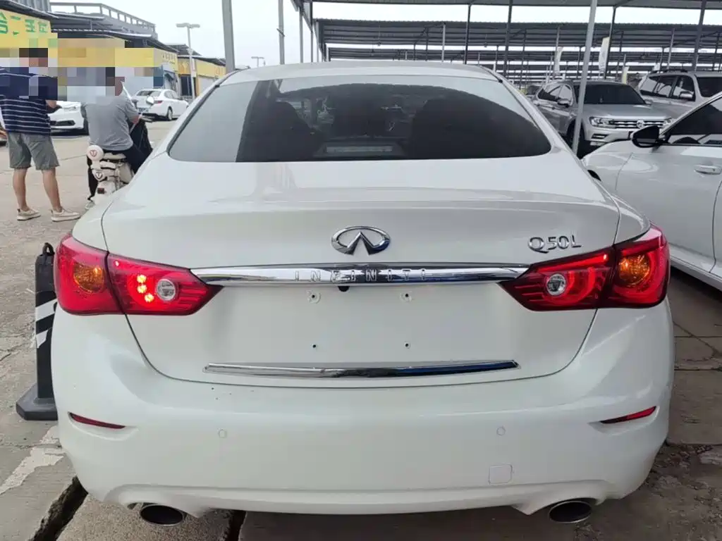 Infiniti Q50L — миниатюра 6