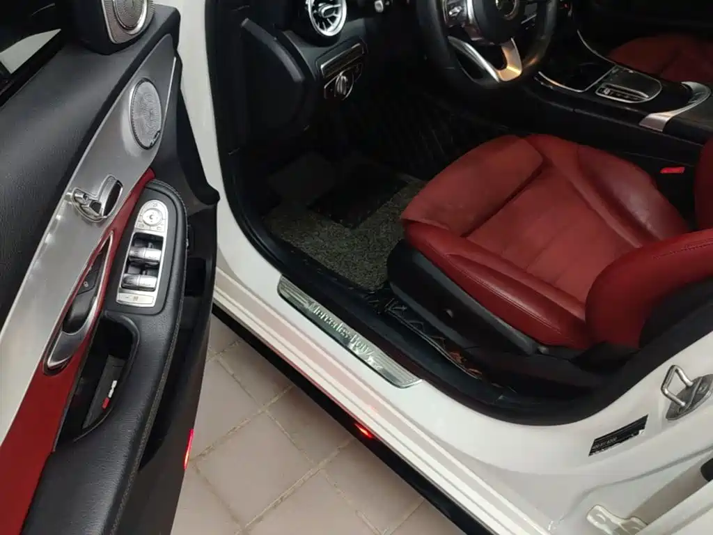 Mercedes-Benz C-Class — миниатюра 16