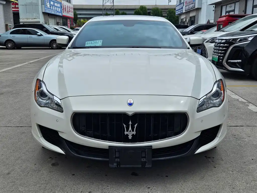 Maserati Quattroporte — миниатюра 2