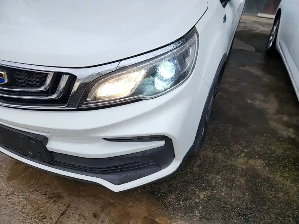 Geely Vision X3 — миниатюра 24