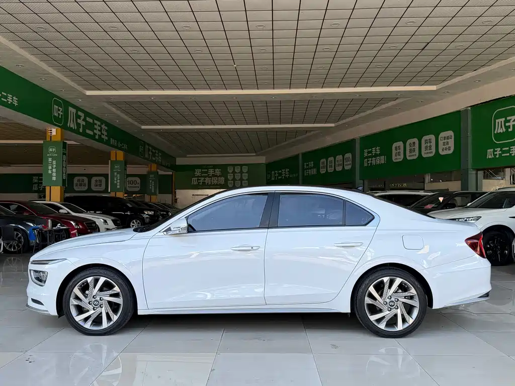 Hyundai Mistra — миниатюра 15