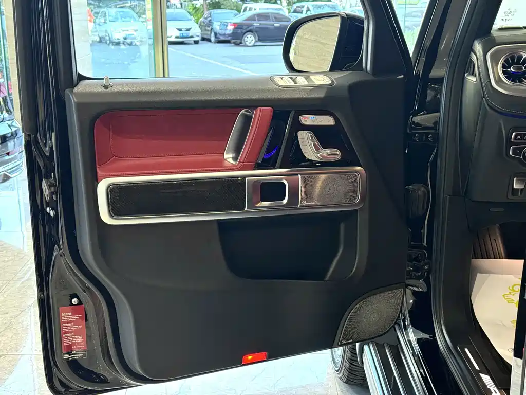 Mercedes-Benz G-Class — миниатюра 6