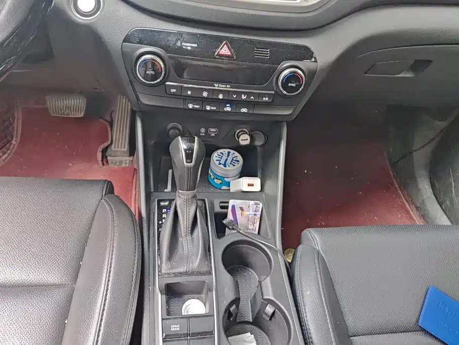Hyundai Tucson — миниатюра 16