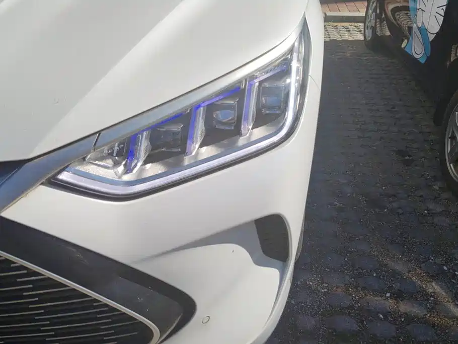 BYD PLUS New Energy — миниатюра 5
