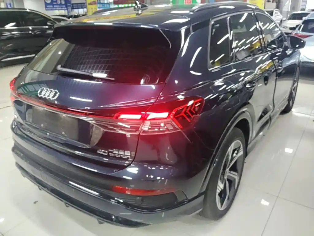 Audi Q4 e-tron — миниатюра 7