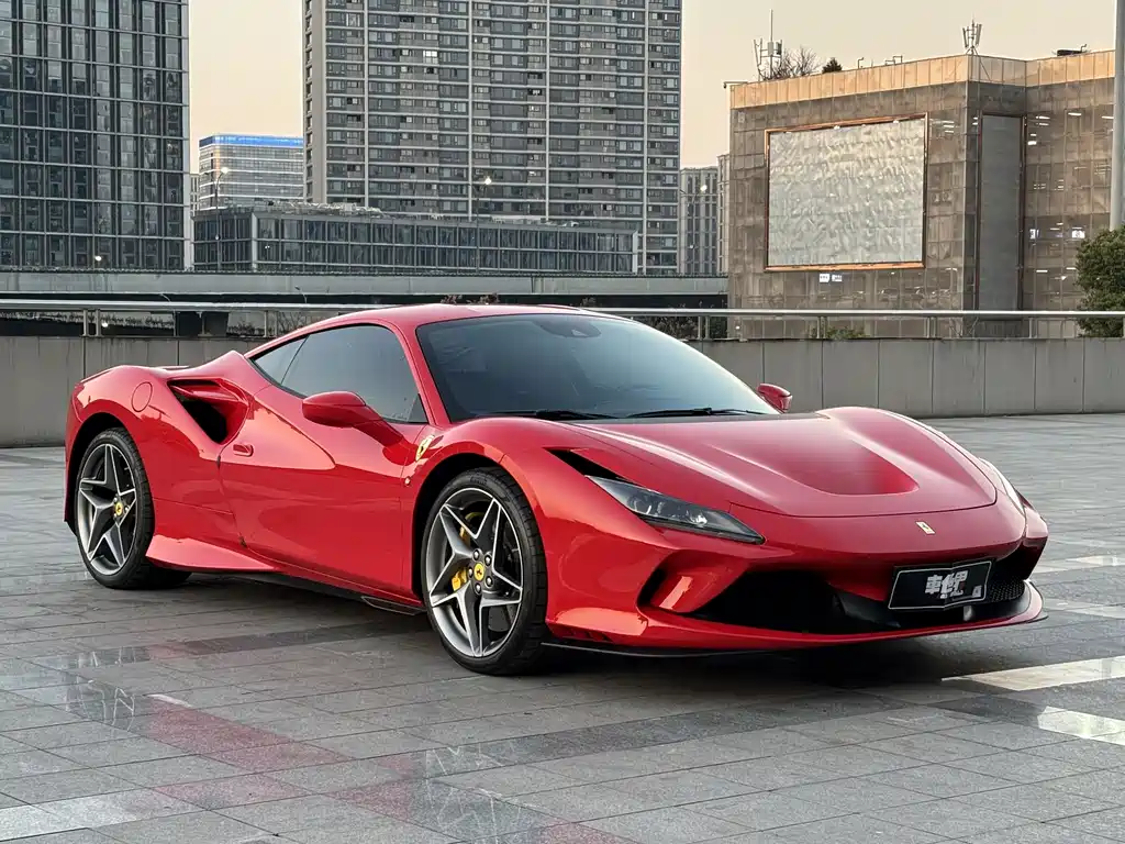 Ferrari F8 2021