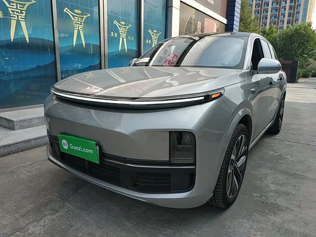 Li Auto L8