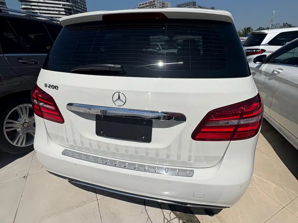 Mercedes-Benz B-Class — миниатюра 17