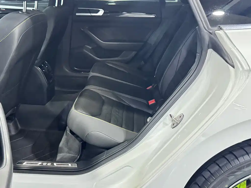 Volkswagen CC — миниатюра 6