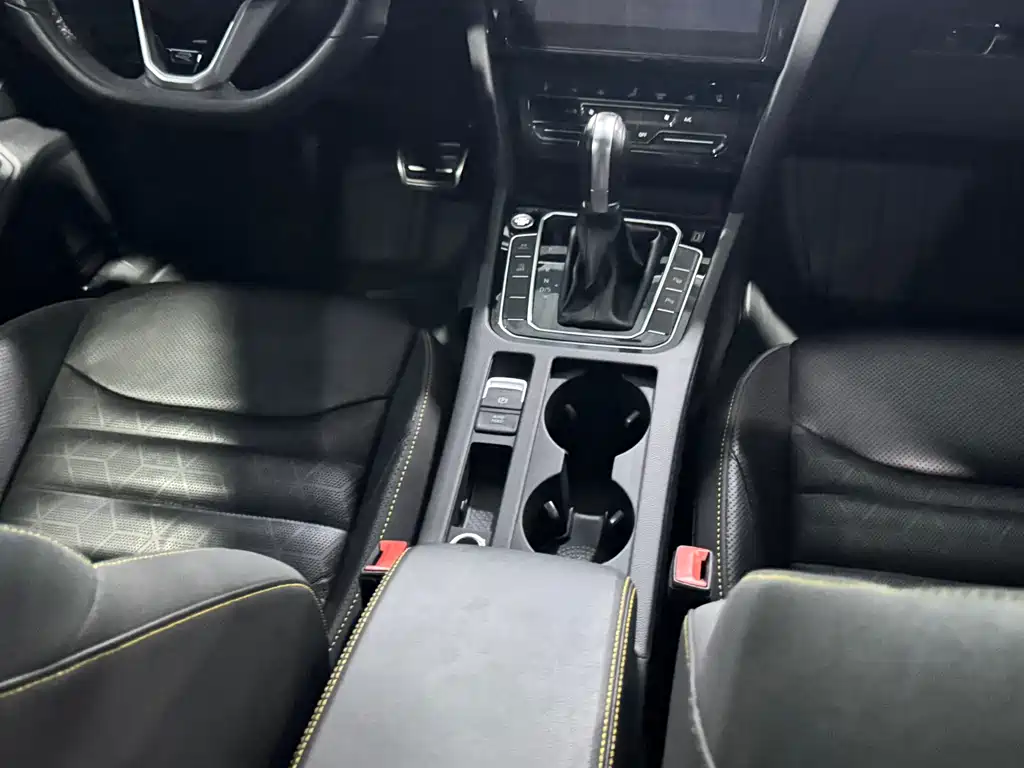 Volkswagen CC — миниатюра 11