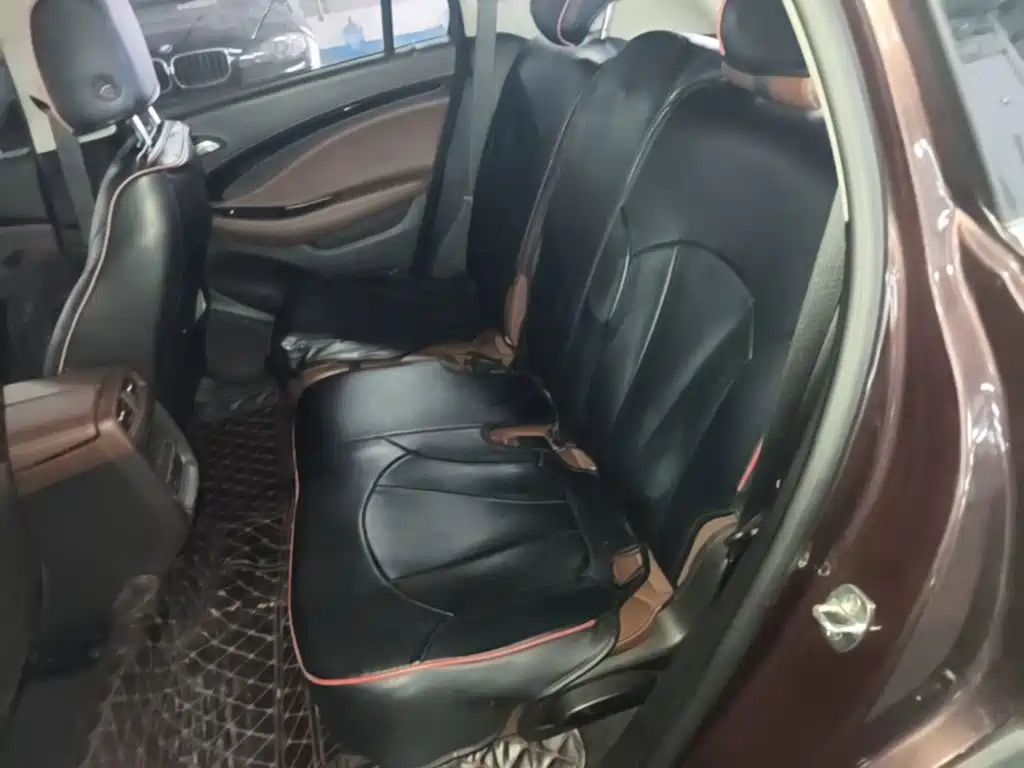 Buick Envision Plus — миниатюра 17