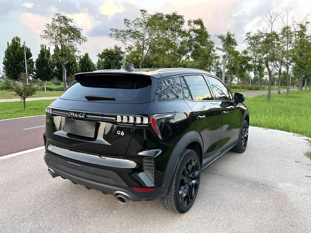 Lynk & Co 06 — миниатюра 3