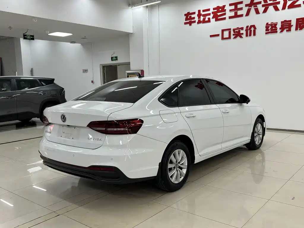 Volkswagen Lavida — миниатюра 13