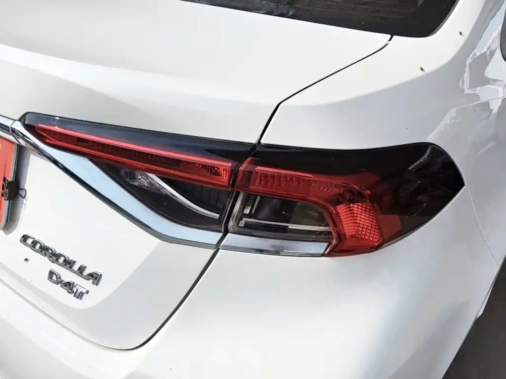 Toyota Corolla — миниатюра 8