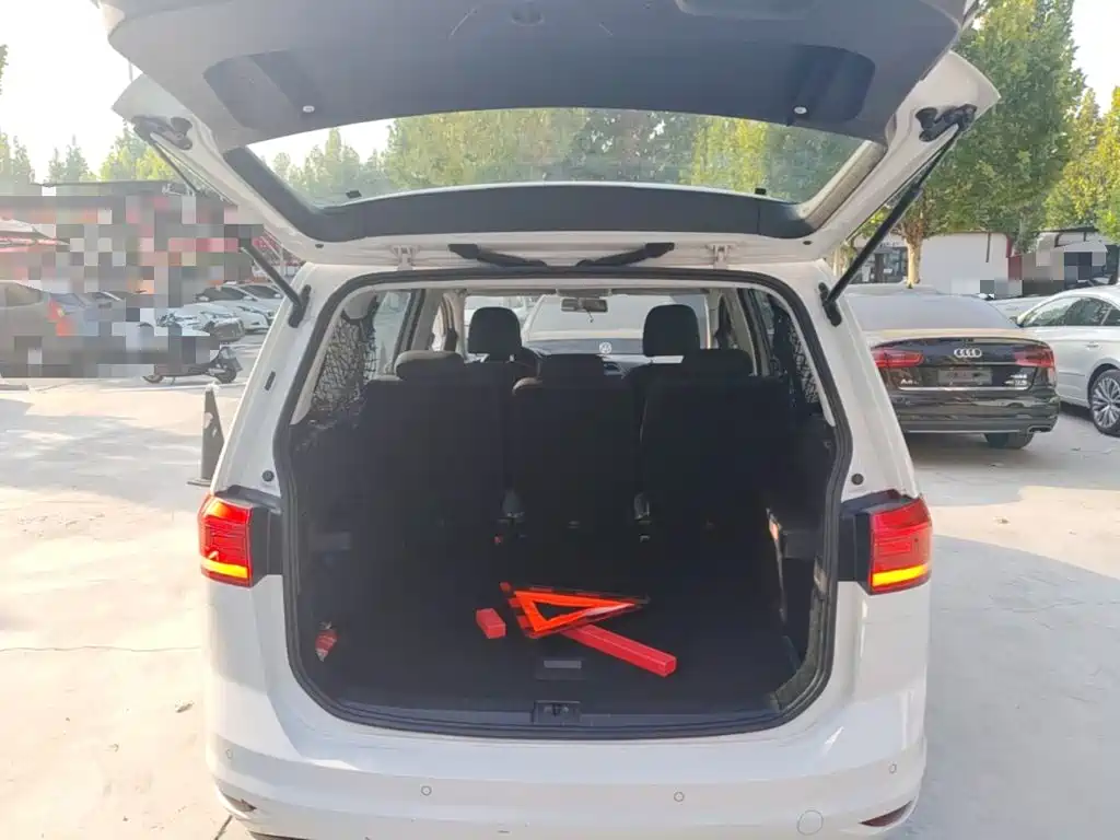 Volkswagen Touran — миниатюра 19